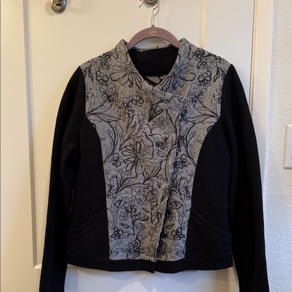 Floral Embroidered Black and Gray Women's Blazer